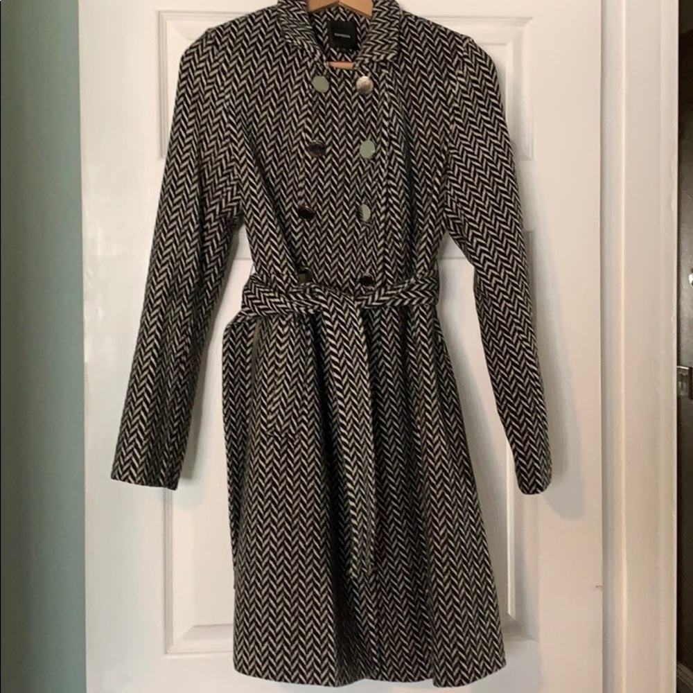 Express black and white coat